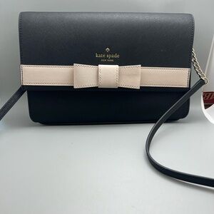 Kate Spade  Kirk Park Veronique Saffiano Leather Crossbody Bag Black /Pink Bow